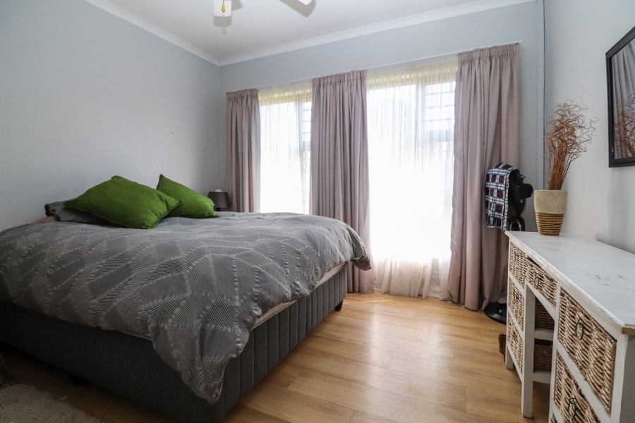 2 Bedroom Property for Sale in Flamwood North West